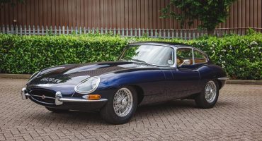 1962 Jaguar E-Type ext